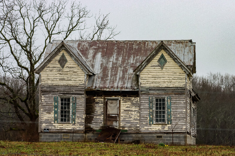 Older Florida neighborhood homes